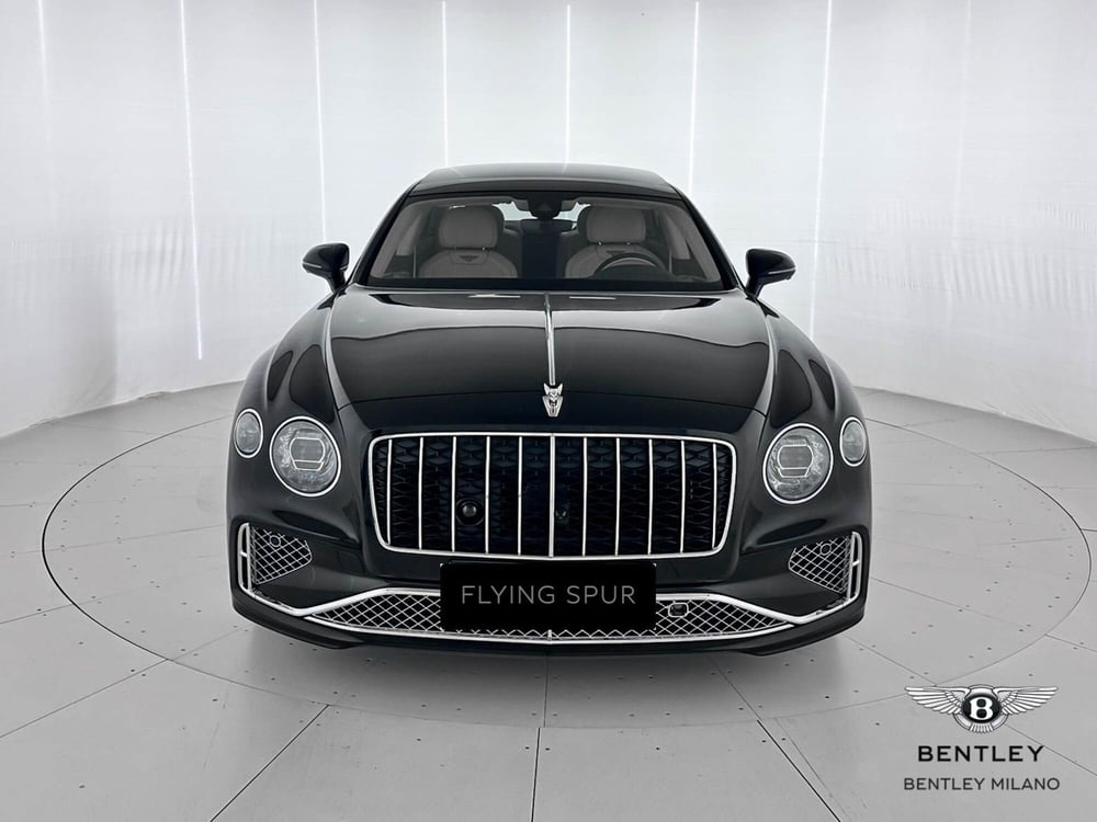 Bentley Flying nuova a Milano (2)