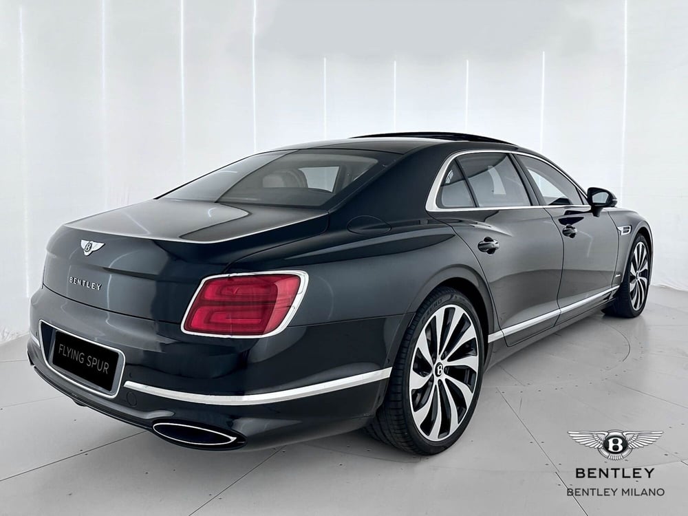 Bentley Flying nuova a Milano (7)
