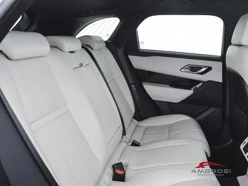 Land Rover Range Rover Velar usata a Viterbo (11)