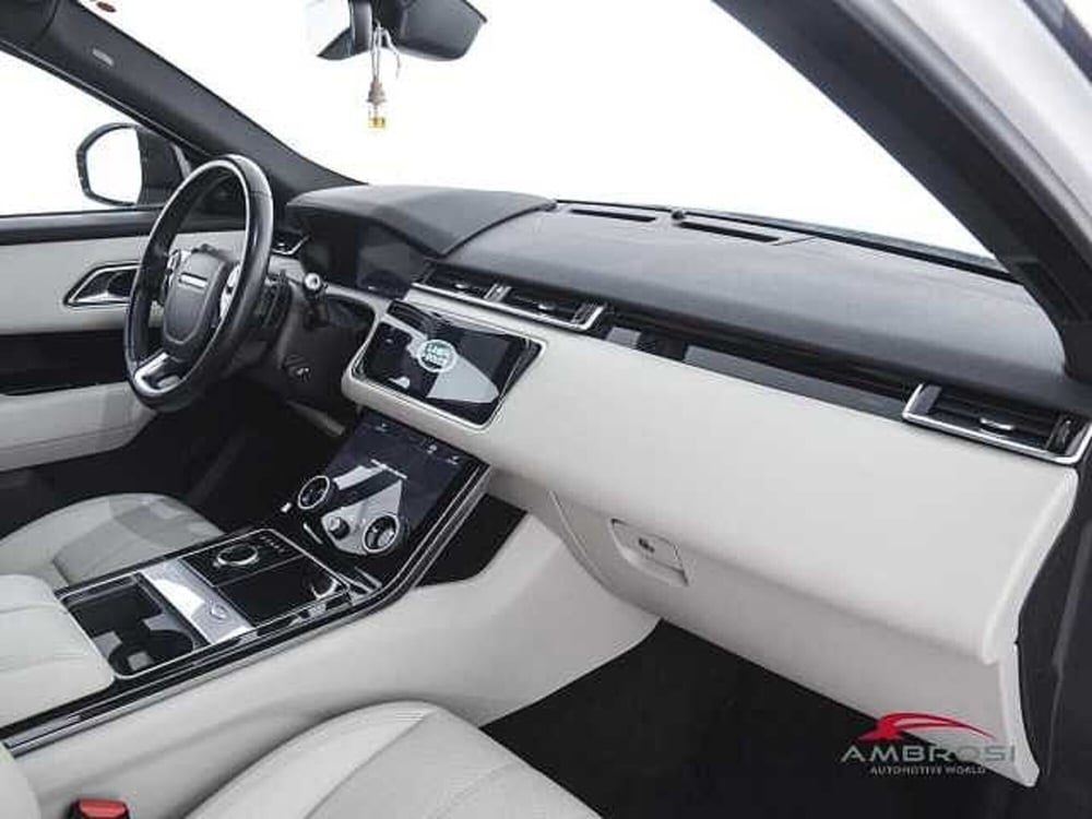 Land Rover Range Rover Velar usata a Viterbo (12)
