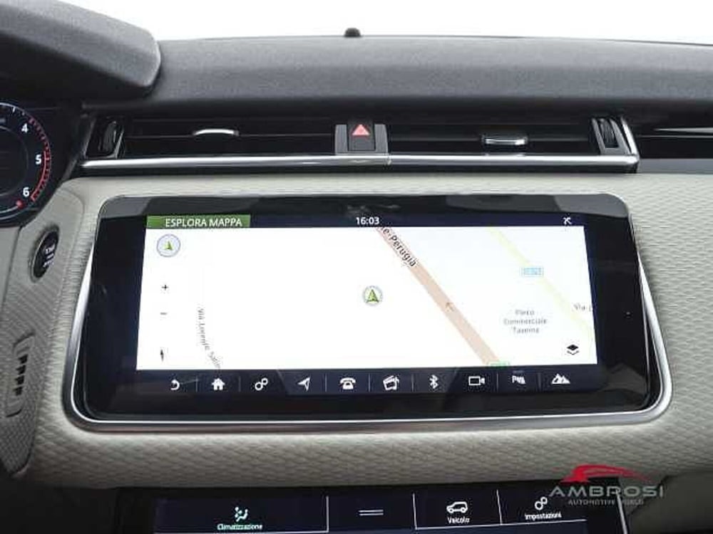 Land Rover Range Rover Velar usata a Viterbo (17)
