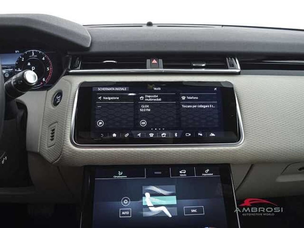 Land Rover Range Rover Velar usata a Viterbo (19)