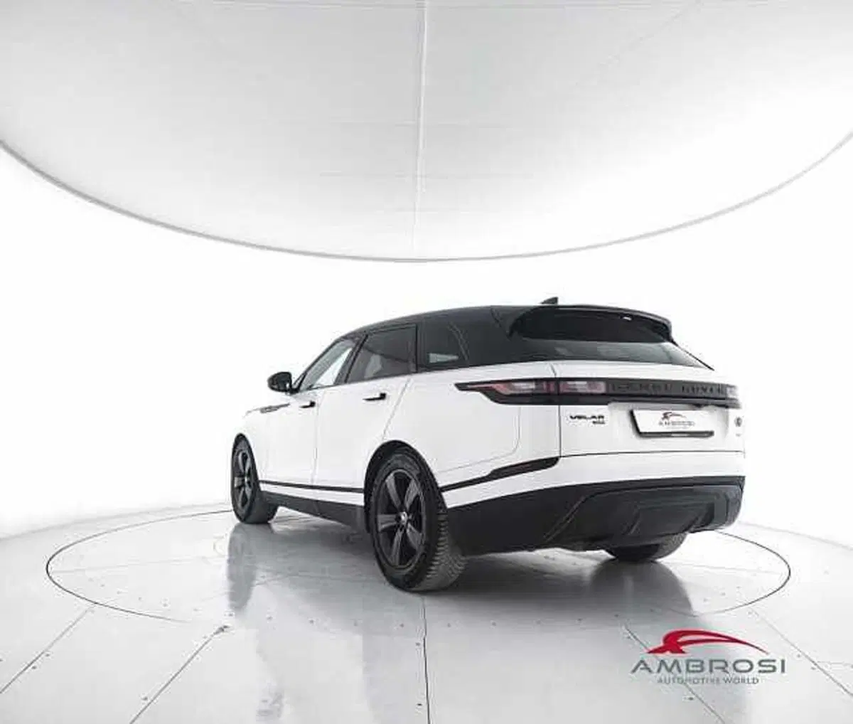 Land Rover Range Rover Velar usata a Viterbo (4)