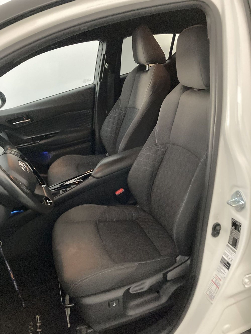 Toyota Toyota C-HR usata a Foggia (9)