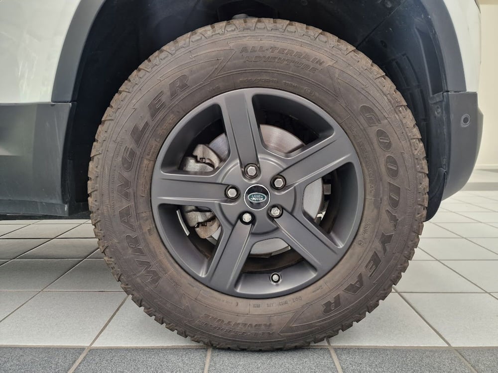 Land Rover Defender usata a Novara (9)