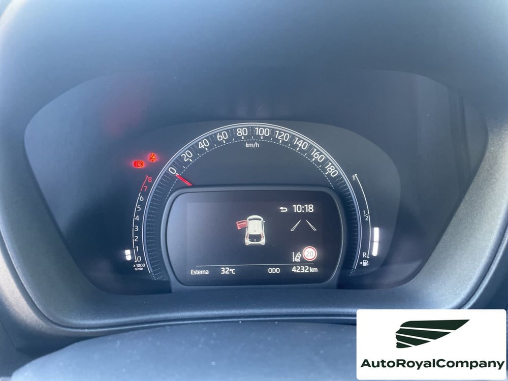 Toyota Aygo X usata a Roma (15)