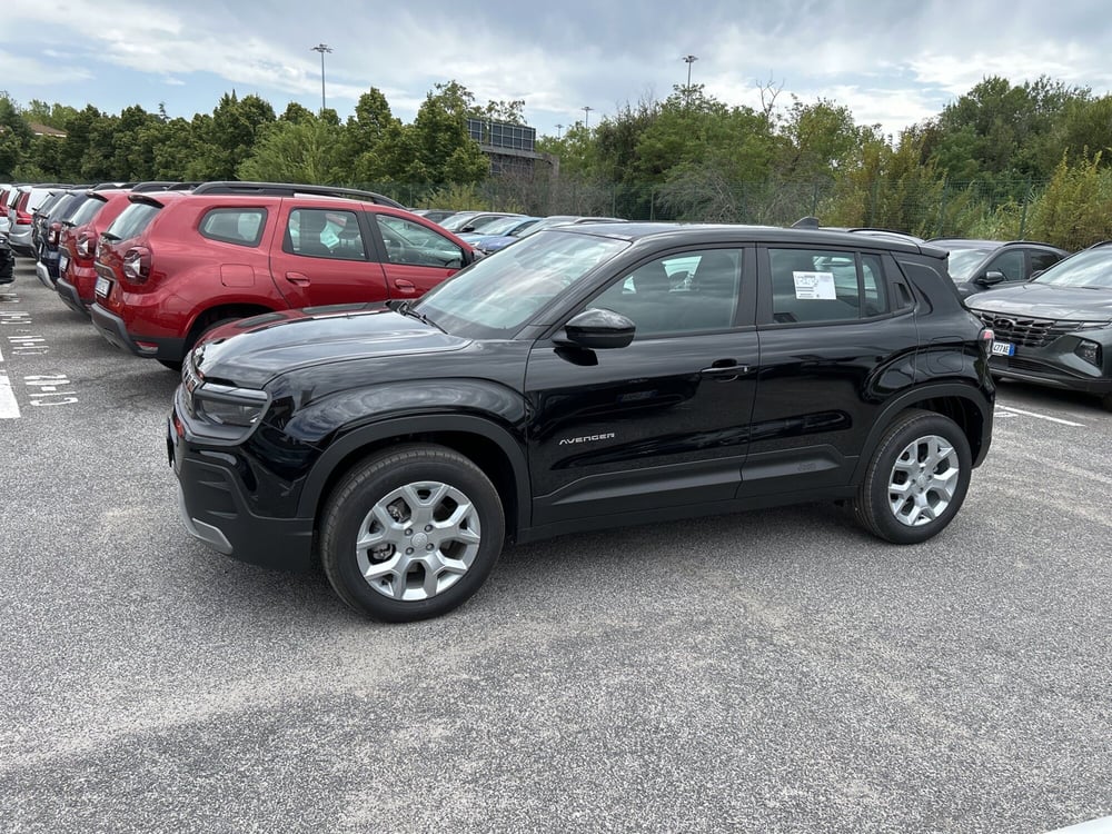 Jeep Avenger nuova a Roma (8)