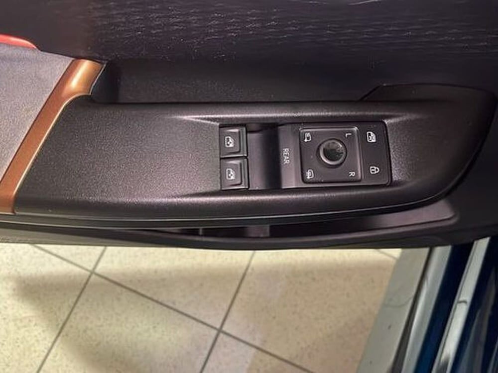 Cupra Born usata a Vicenza (15)