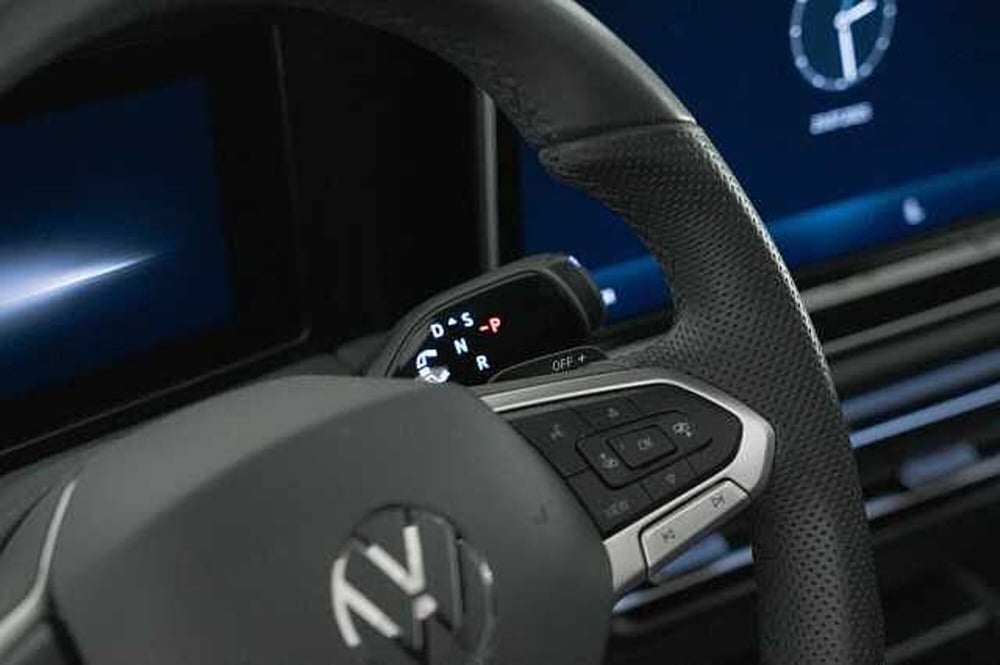 Volkswagen Tiguan usata a Como (18)