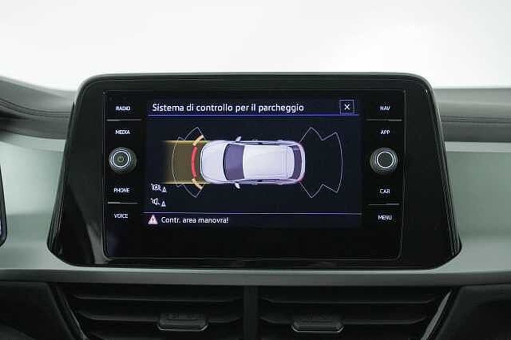 Volkswagen T-Roc usata a Como (15)