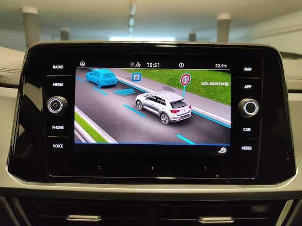 Volkswagen T-Roc nuova a Como (17)