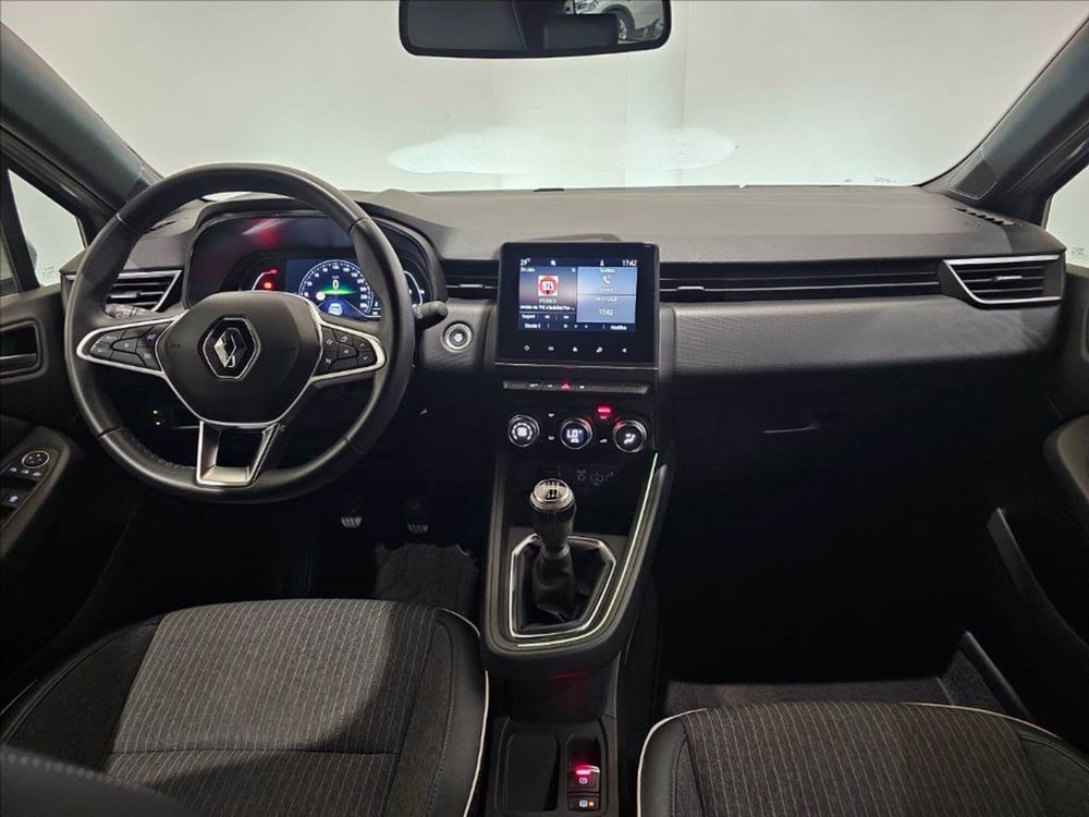 Renault Clio usata a Palermo (10)