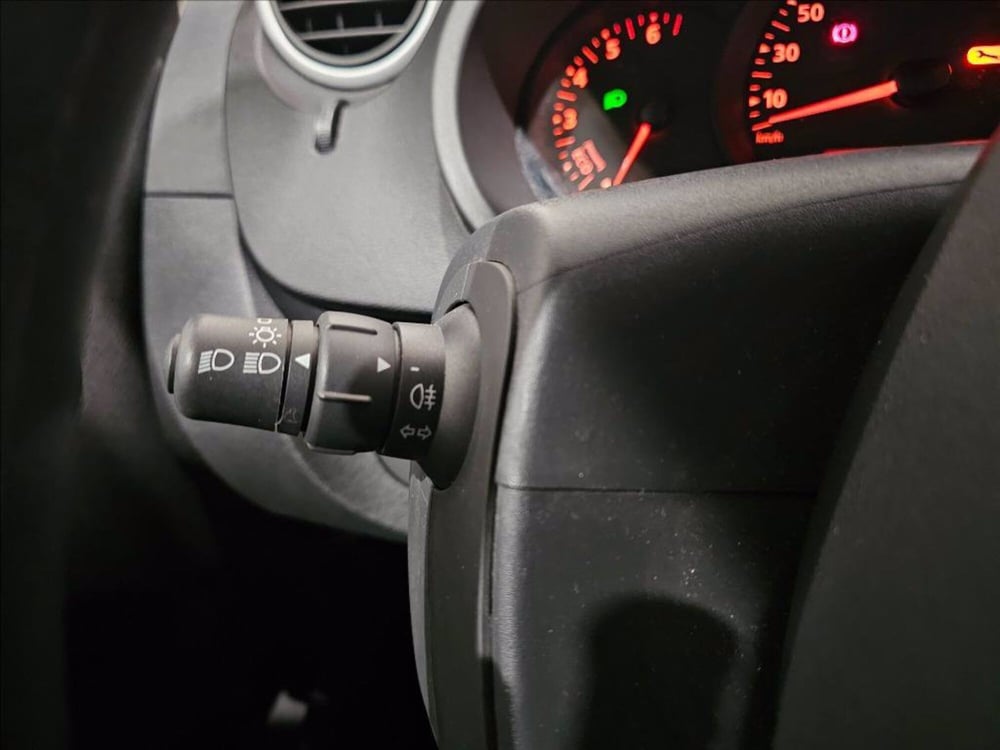 Renault Kangoo usata a Palermo (16)