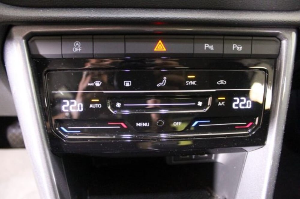 Volkswagen T-Roc usata a Novara (13)