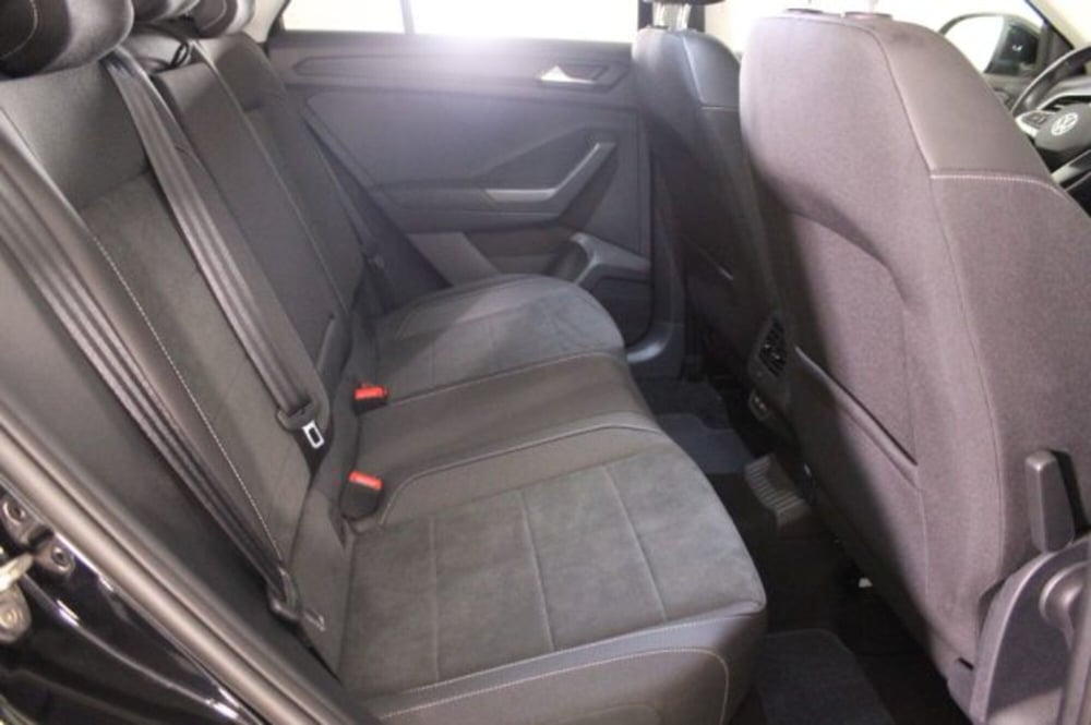 Volkswagen T-Roc usata a Novara (9)