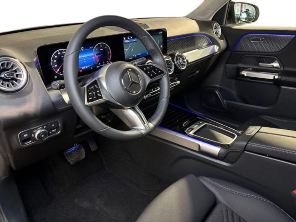 Mercedes-Benz GLB nuova a Bologna (11)