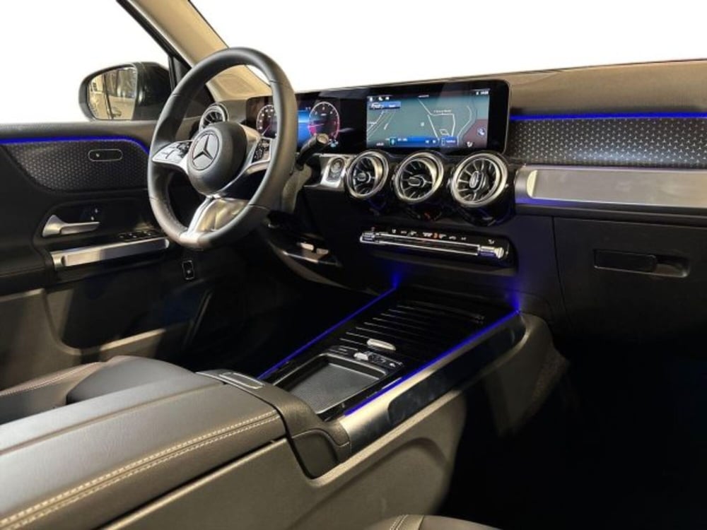 Mercedes-Benz GLB nuova a Bologna (15)