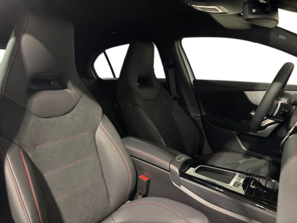Mercedes-Benz Classe A Sedan nuova a Bologna (16)