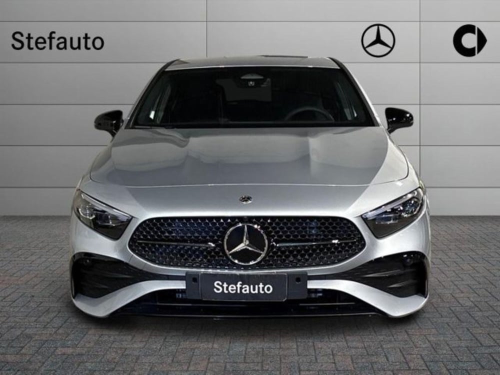Mercedes-Benz Classe A Sedan nuova a Bologna (4)
