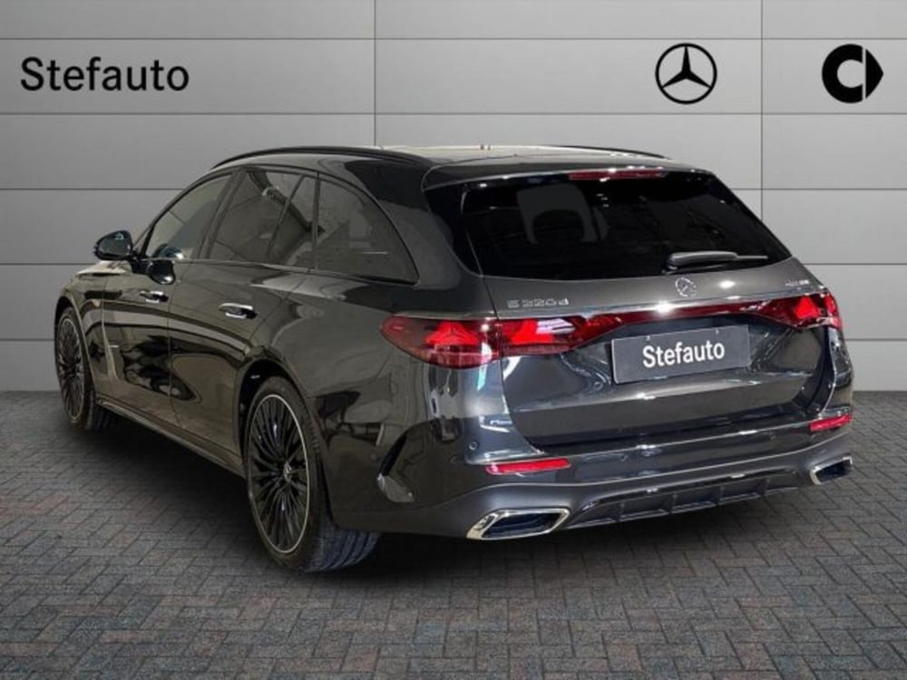 Mercedes-Benz Classe E Station Wagon nuova a Bologna (5)