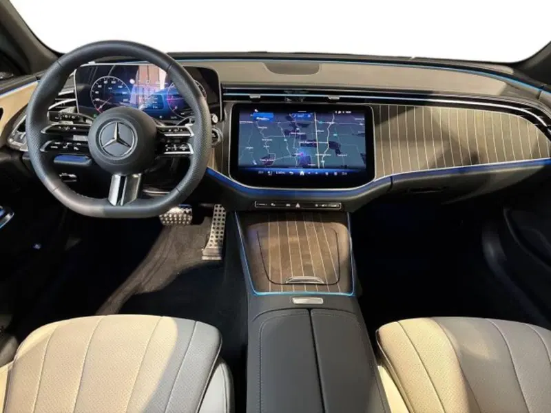 Mercedes-Benz Classe E Station Wagon nuova a Bologna (13)