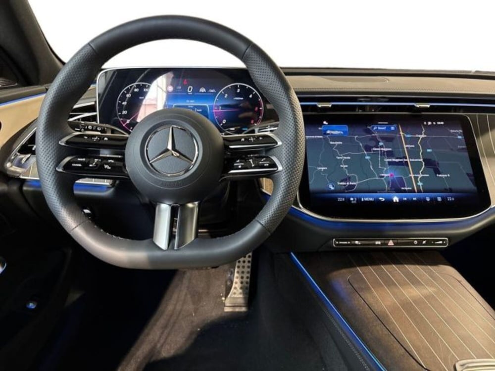 Mercedes-Benz Classe E Station Wagon nuova a Bologna (14)