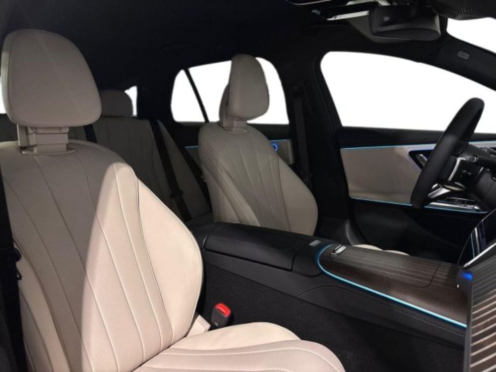Mercedes-Benz Classe E Station Wagon nuova a Bologna (16)
