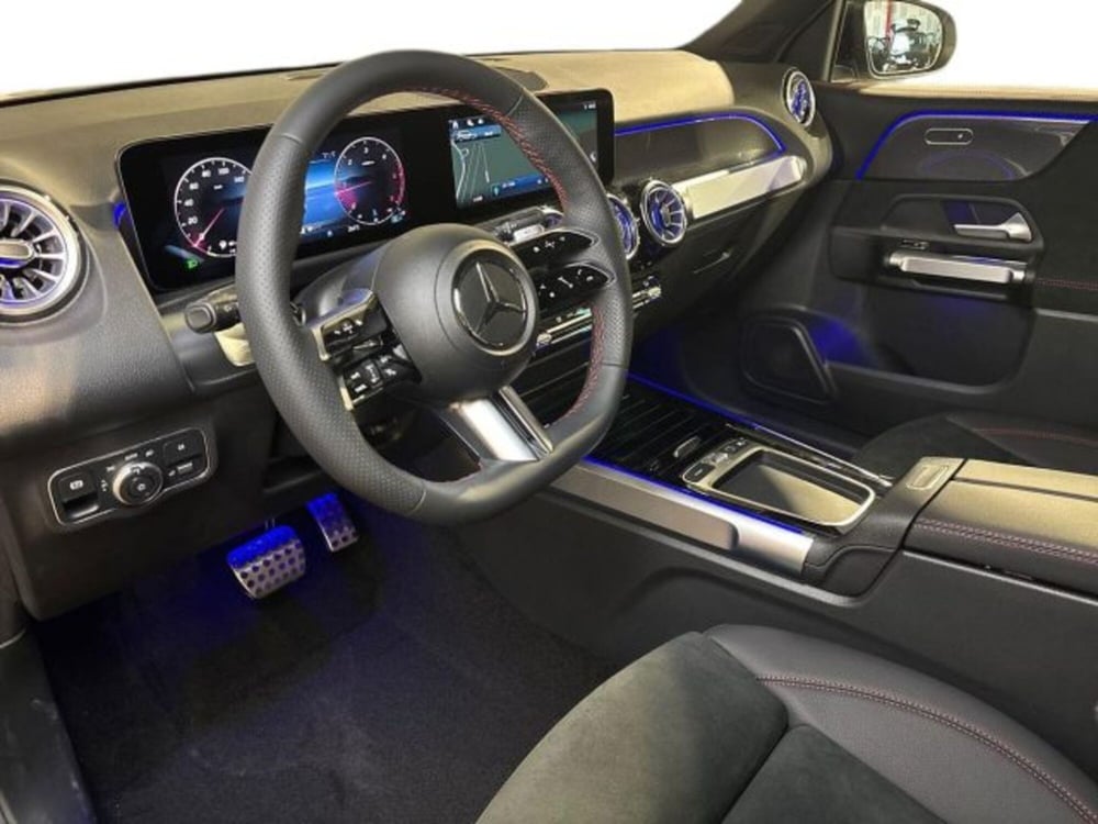 Mercedes-Benz GLB nuova a Bologna (11)