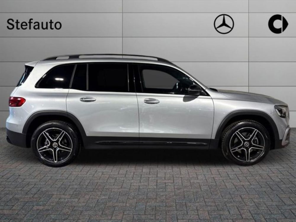 Mercedes-Benz GLB nuova a Bologna (2)