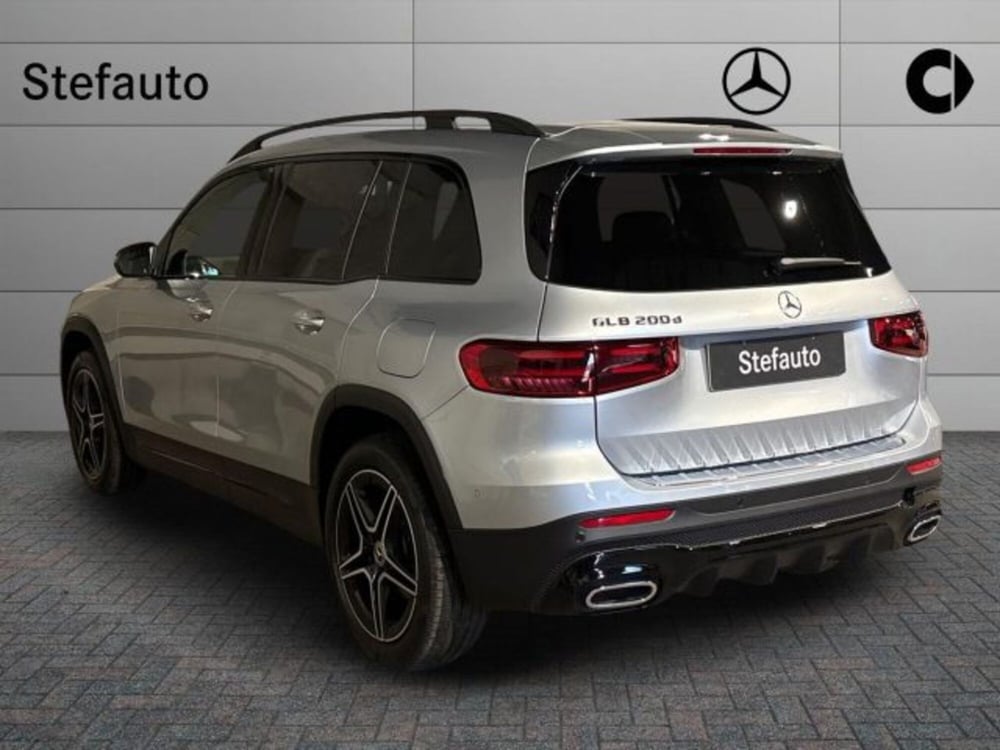 Mercedes-Benz GLB nuova a Bologna (5)