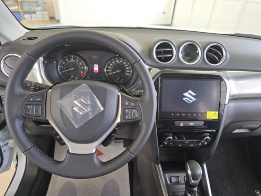 Suzuki Vitara nuova a Reggio Emilia (11)