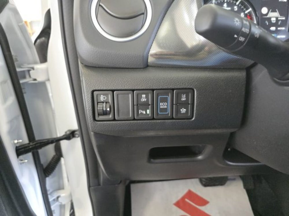 Suzuki Vitara nuova a Reggio Emilia (15)