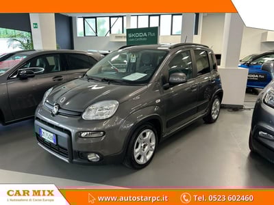 Fiat Panda 1.0 FireFly S&amp;S Hybrid City Cross del 2022 usata a Piacenza