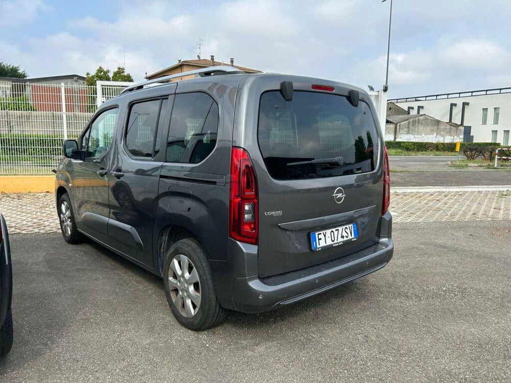 Opel Combo Life usata a Piacenza (4)