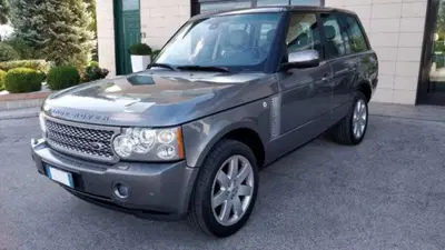 Land Rover Range Rover 3.6 TDV8 Vogue del 2008 usata a Recanati