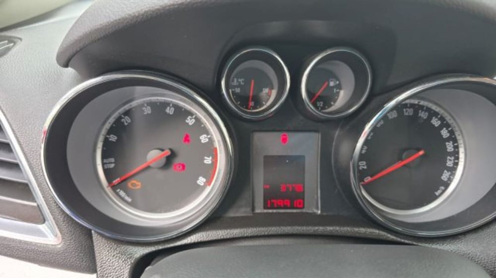 Opel Mokka usata a Macerata (8)