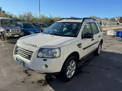 Land Rover Freelander 2.2 TD4 S.W. XS del 2009 usata a Recanati