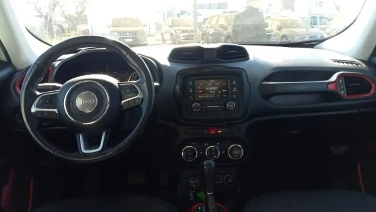 Jeep Renegade usata a Macerata (10)