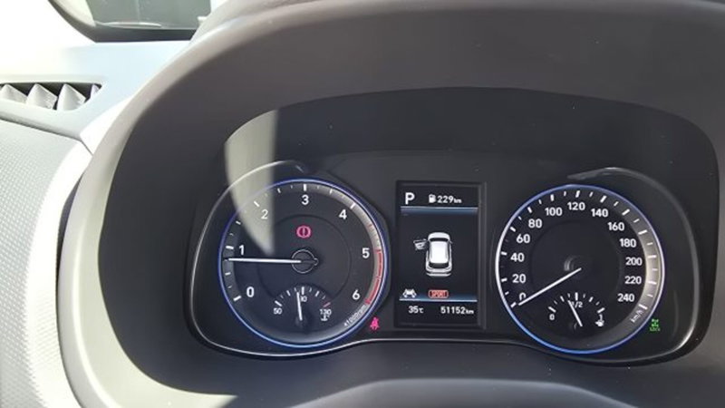 Hyundai Kona usata a Macerata (9)