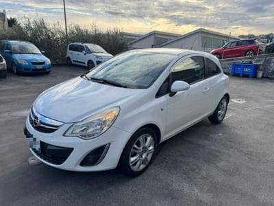 Opel Corsa 1.3 CDTI 75CV F.AP. 3 porte Elective del 2011 usata a Recanati