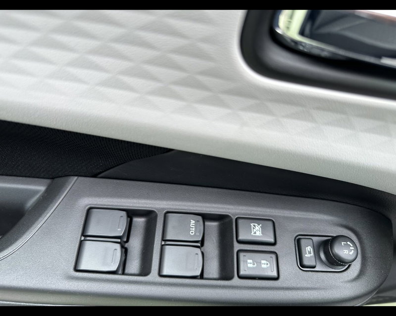 Suzuki Swift nuova a Treviso (13)