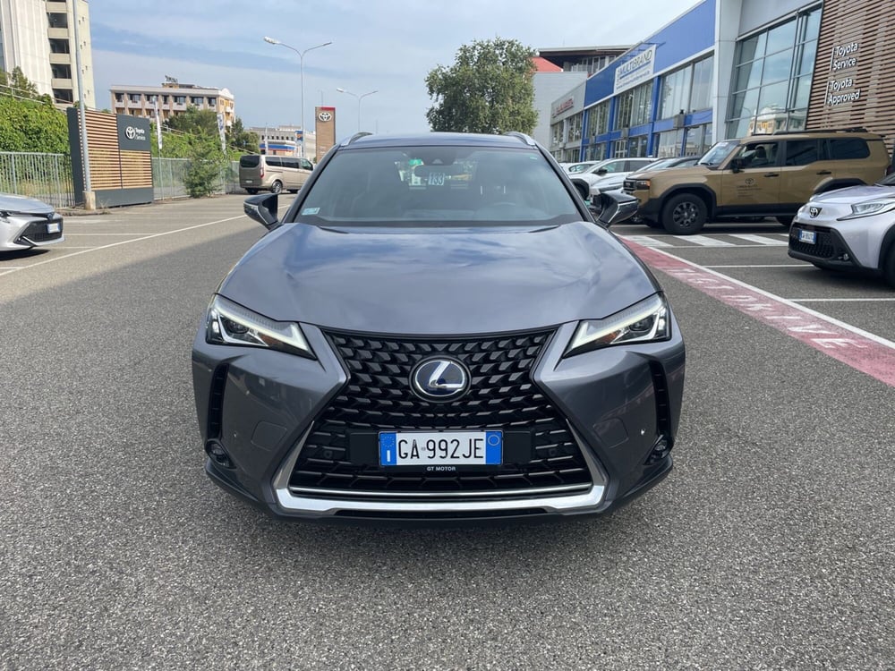 Lexus UX usata a Piacenza (3)