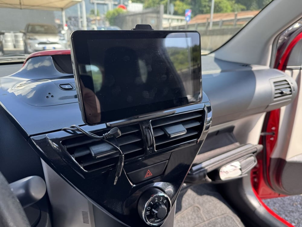 Toyota iQ usata a Como (12)