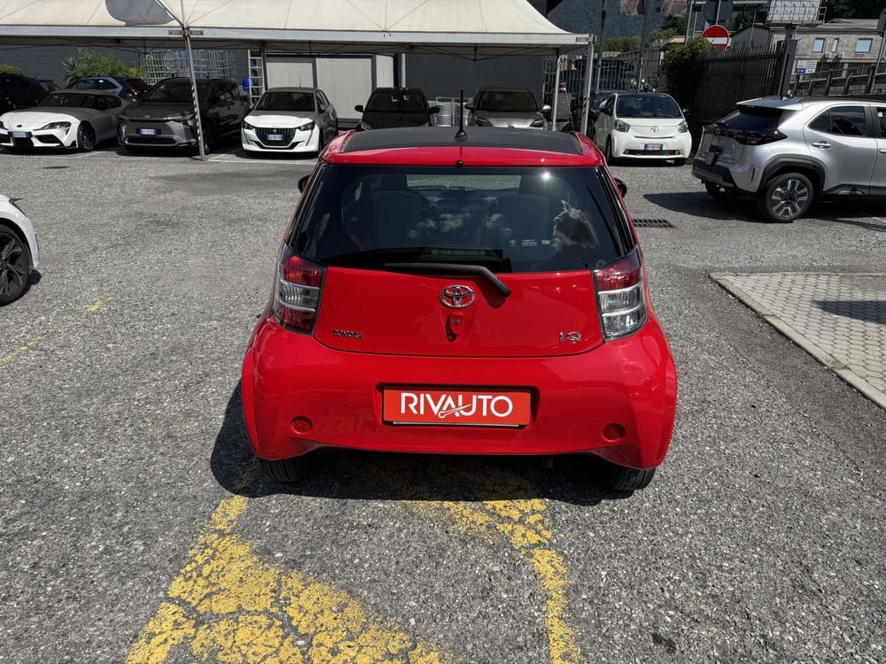Toyota iQ usata a Como (4)