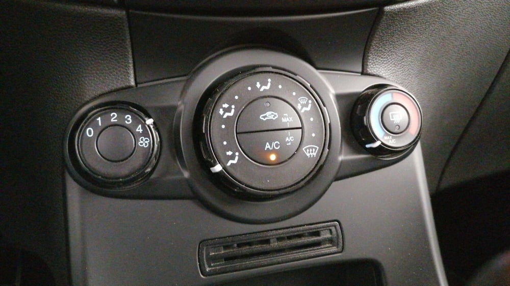 Ford Fiesta usata a Roma (14)