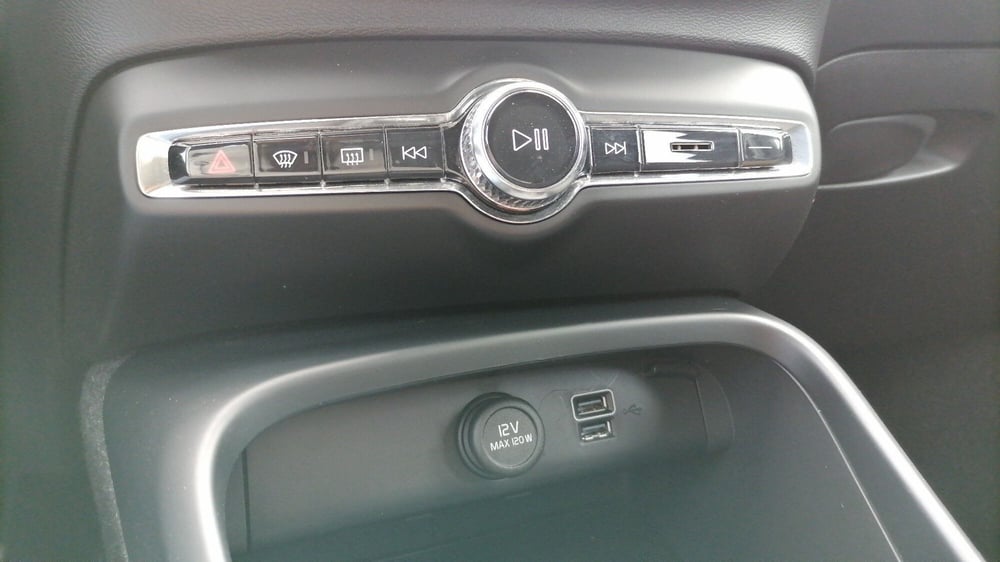 Volvo XC40 usata a Roma (14)