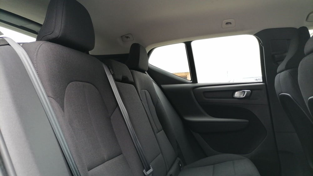 Volvo XC40 usata a Roma (8)