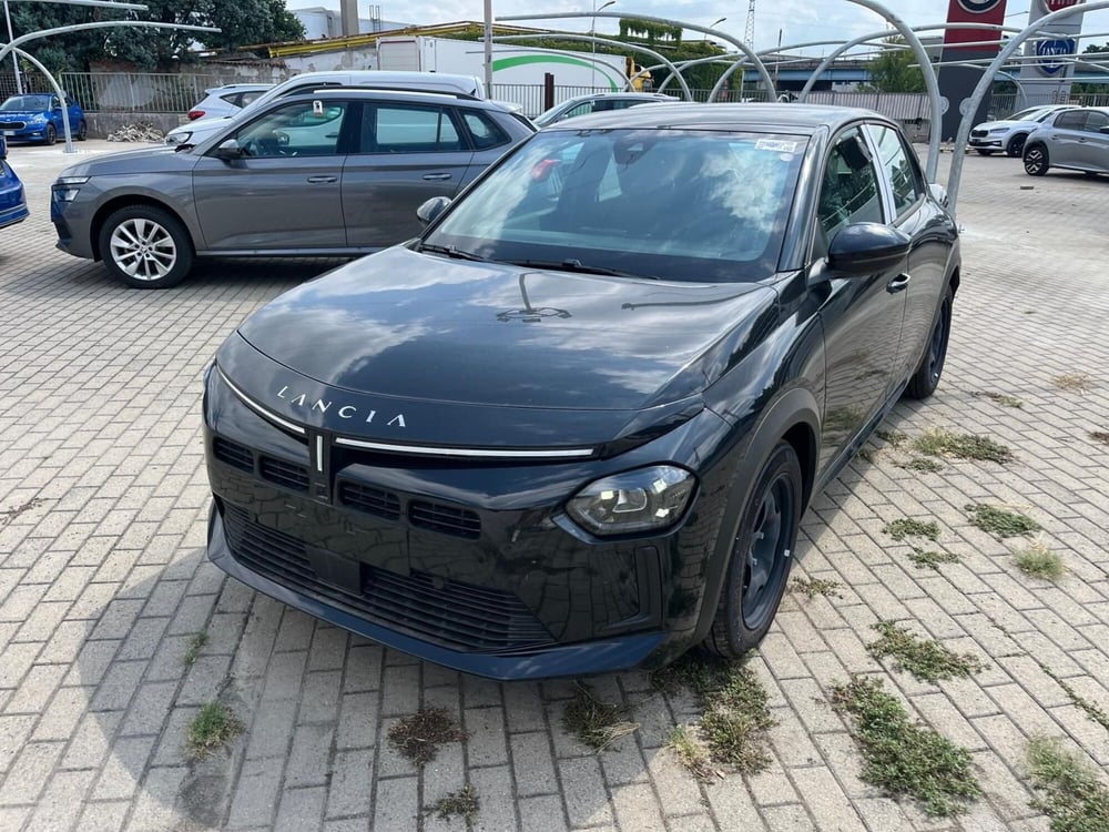 Lancia Ypsilon nuova a Milano