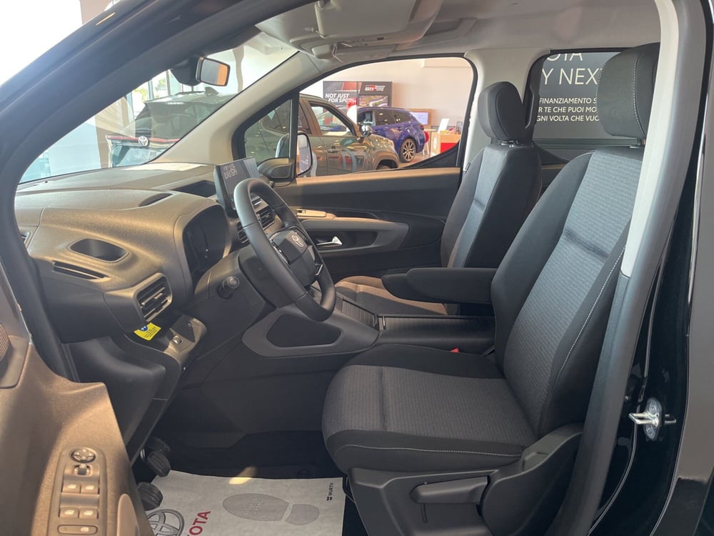 Toyota Proace City Verso nuova a Ragusa (8)