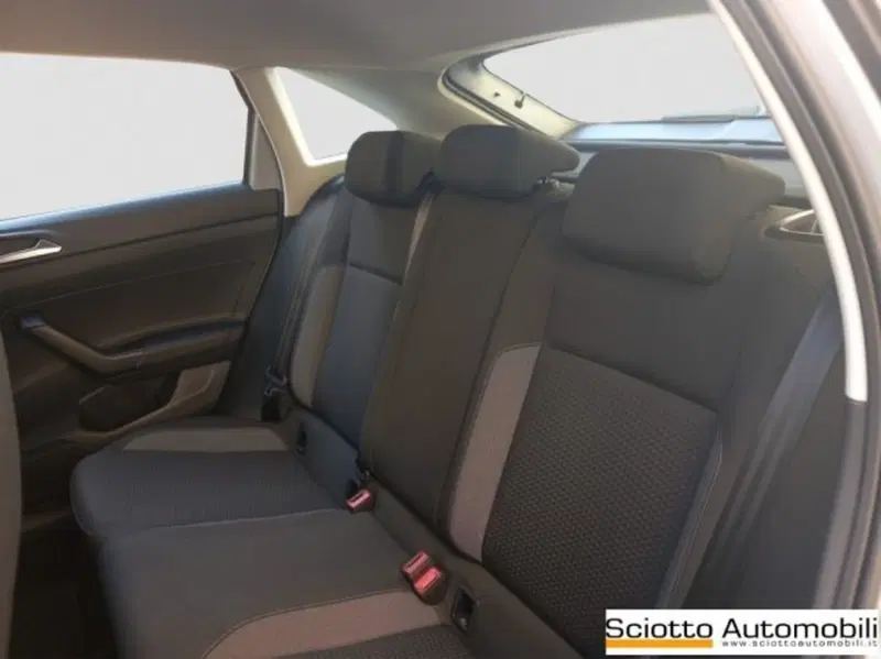 Volkswagen Taigo usata a Messina (12)